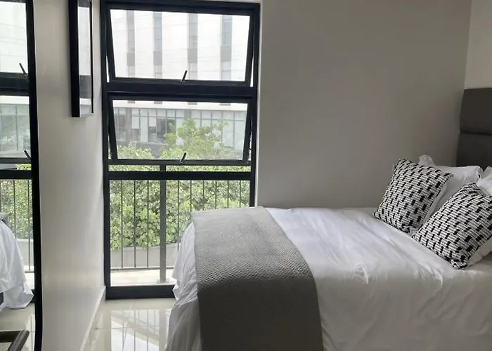 Umhlanga Modern Nest Studio